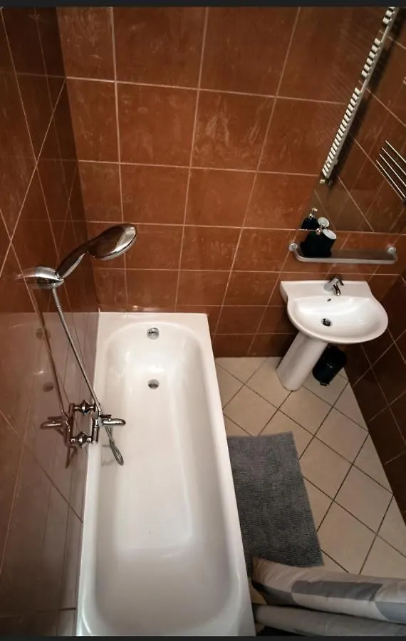 Prime Central Apartment With Balcony Budapest